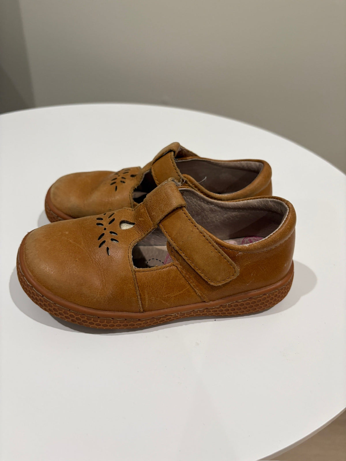 Seller #105 - Size 9c Girls Brown Livie and Luca Mary Janes GUC