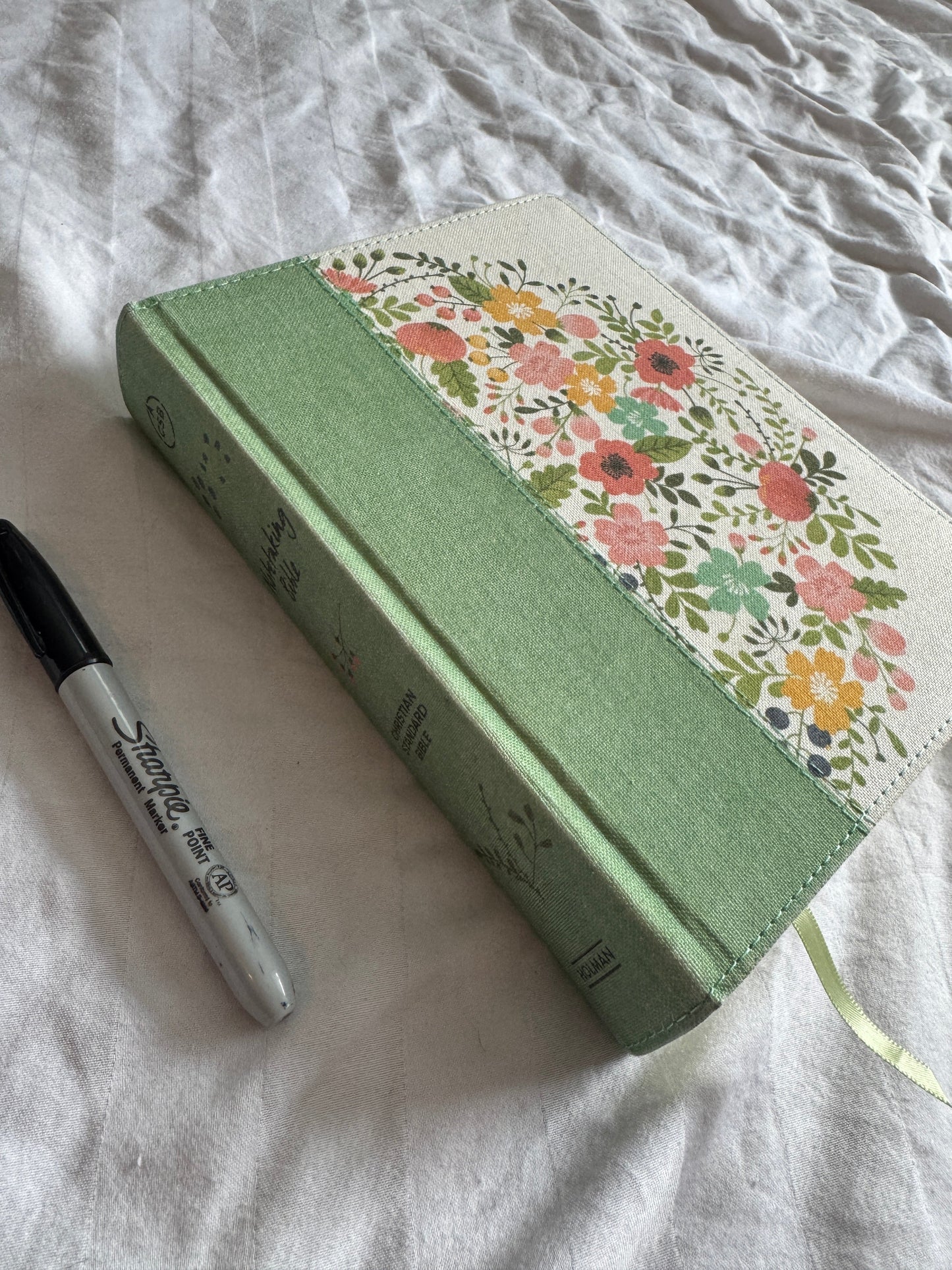 Seller #22 - Notetaking Bible - LIKE NEW