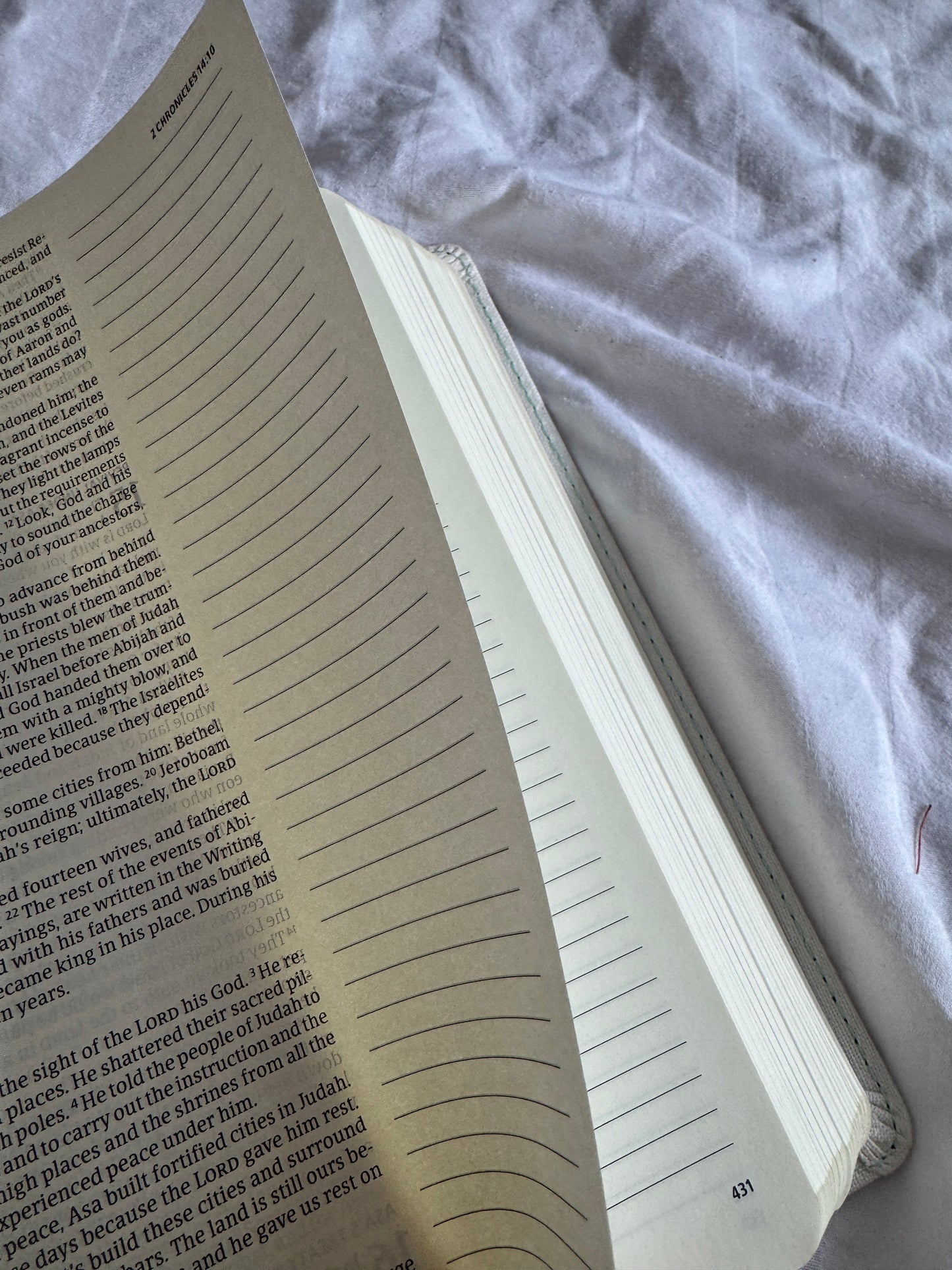 Seller #22 - Notetaking Bible - LIKE NEW