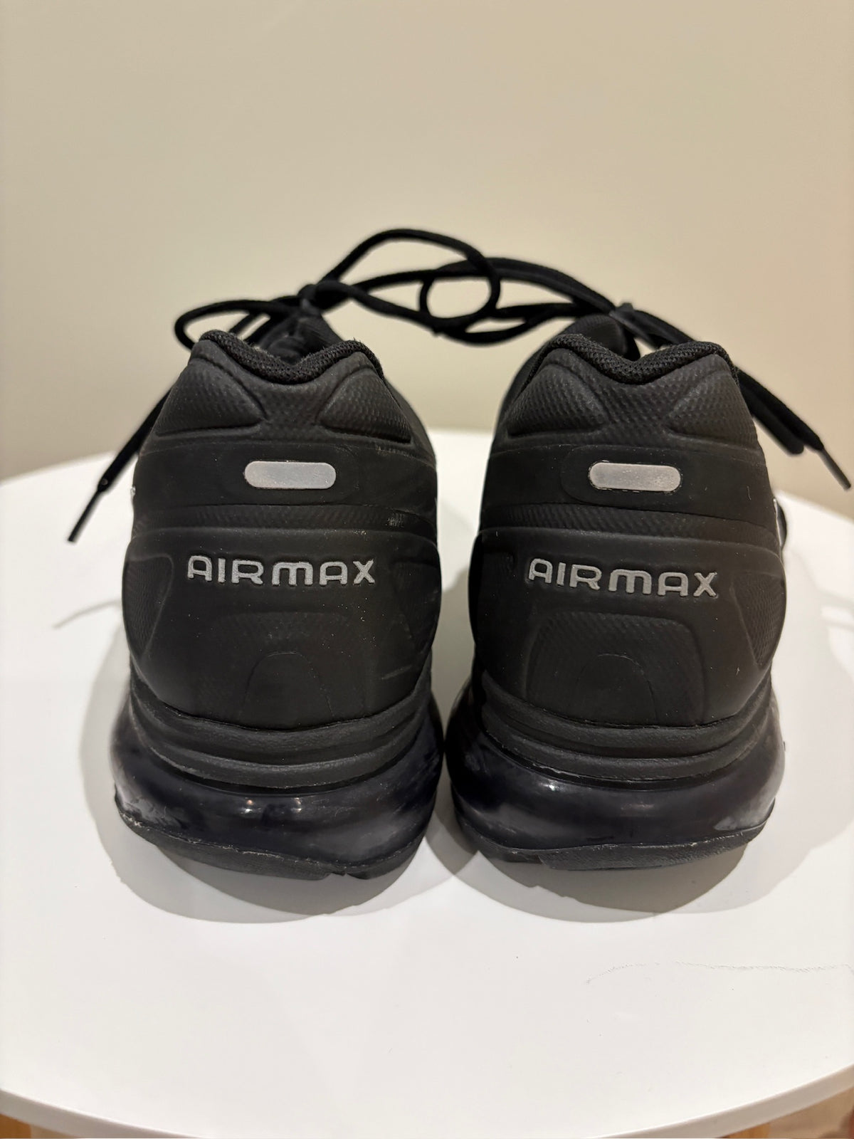 Seller #105 - Size 12 Men's Black Nike Air Max VGUC