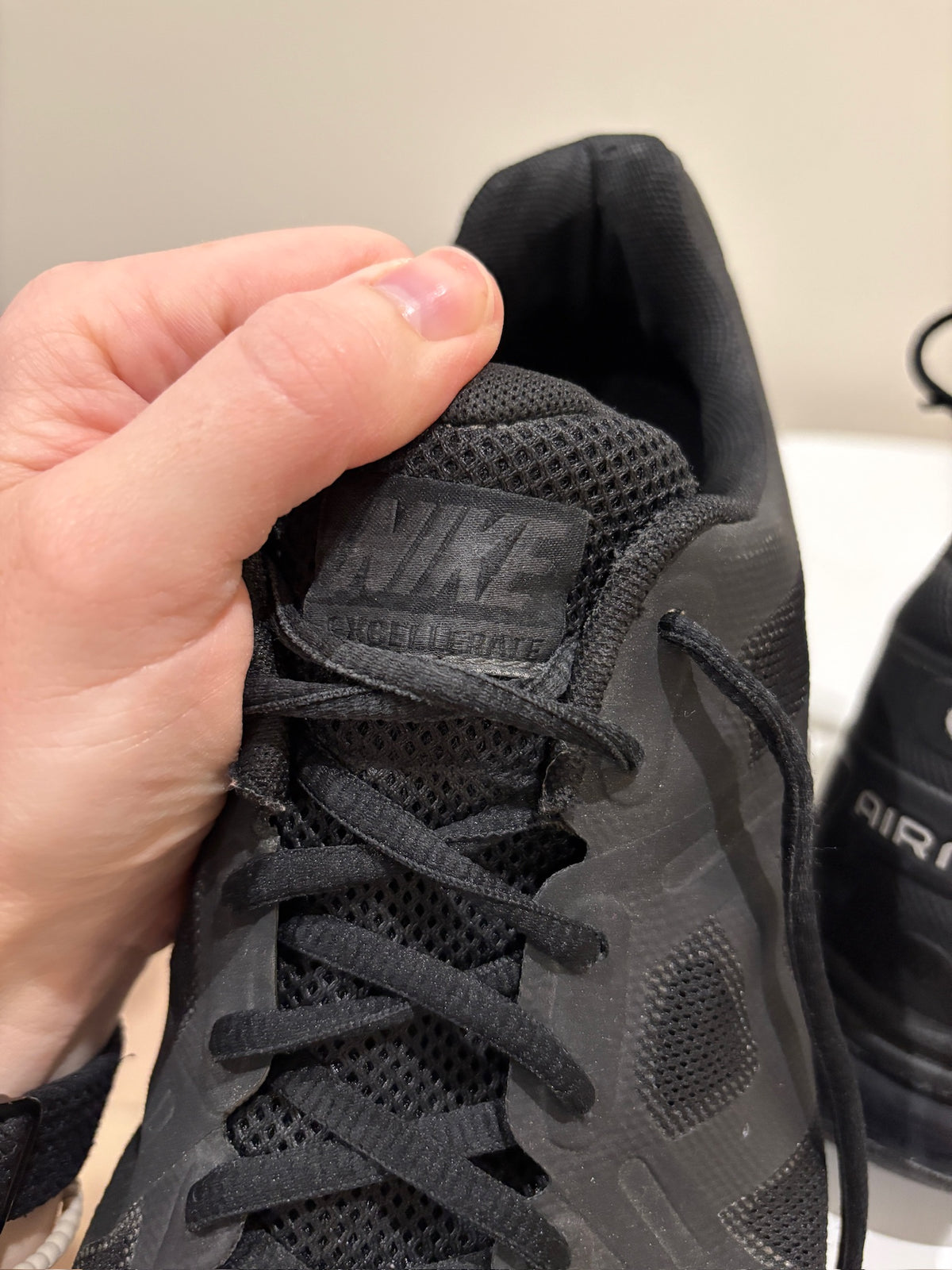 Seller #105 - Size 12 Men's Black Nike Air Max VGUC