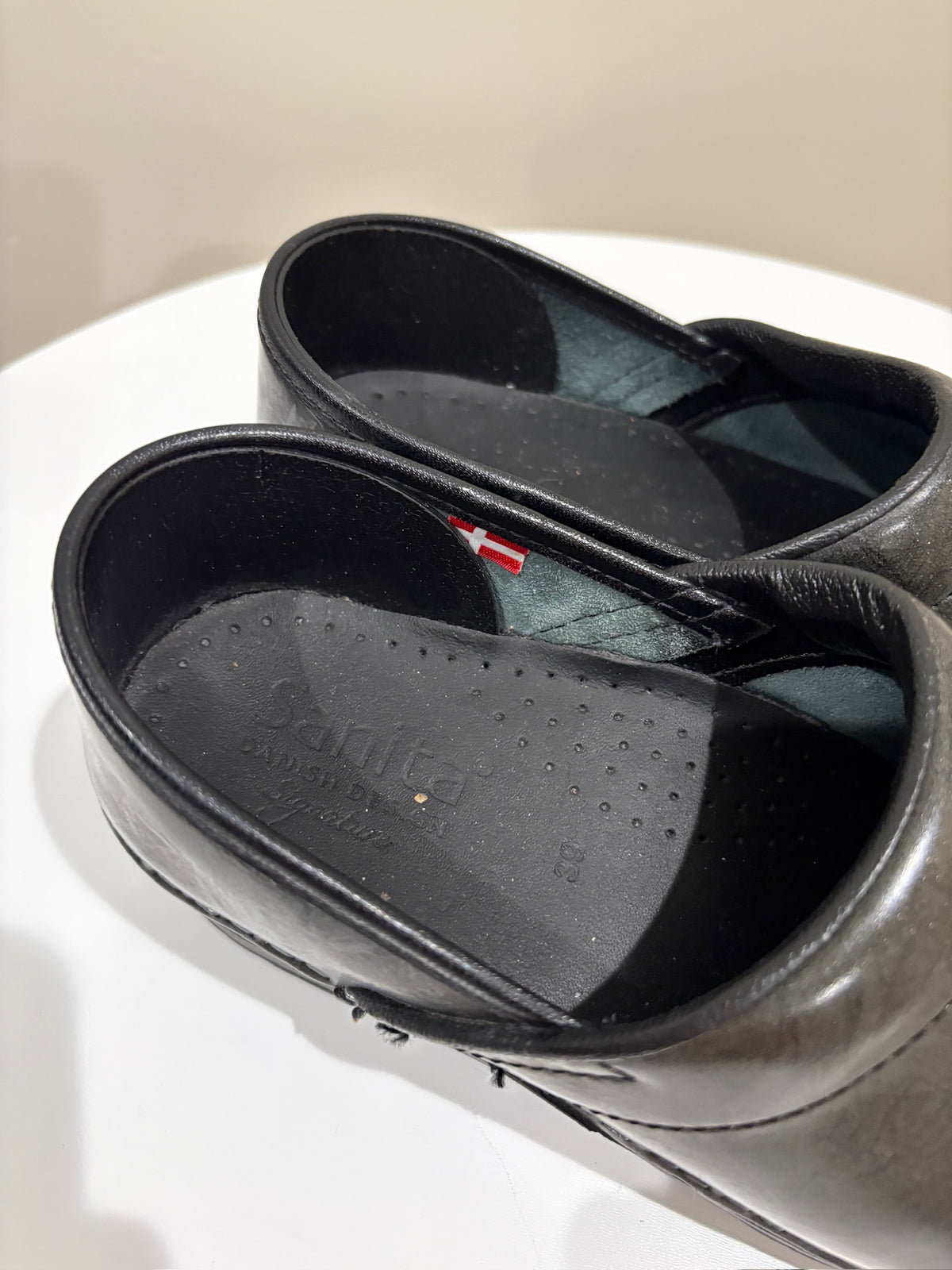 Seller #105 - Size 39 (8.5) Gray Sanita Clogs VGUC