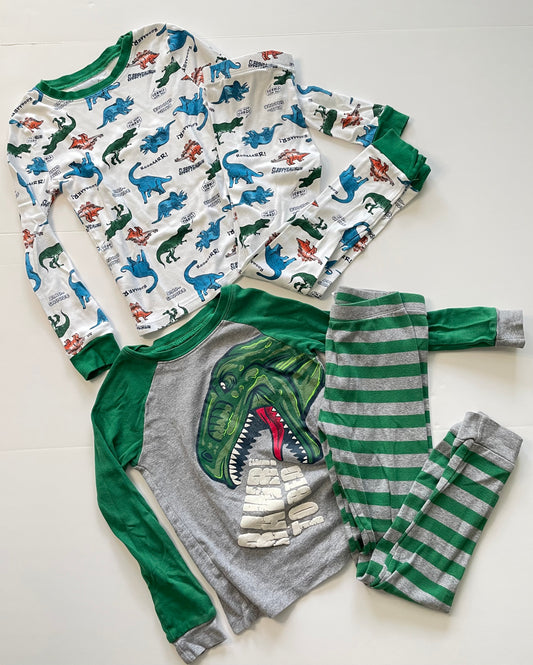 #121 Boys (fits like) 6 set of two pajamas, Dinosaur, VGUC
