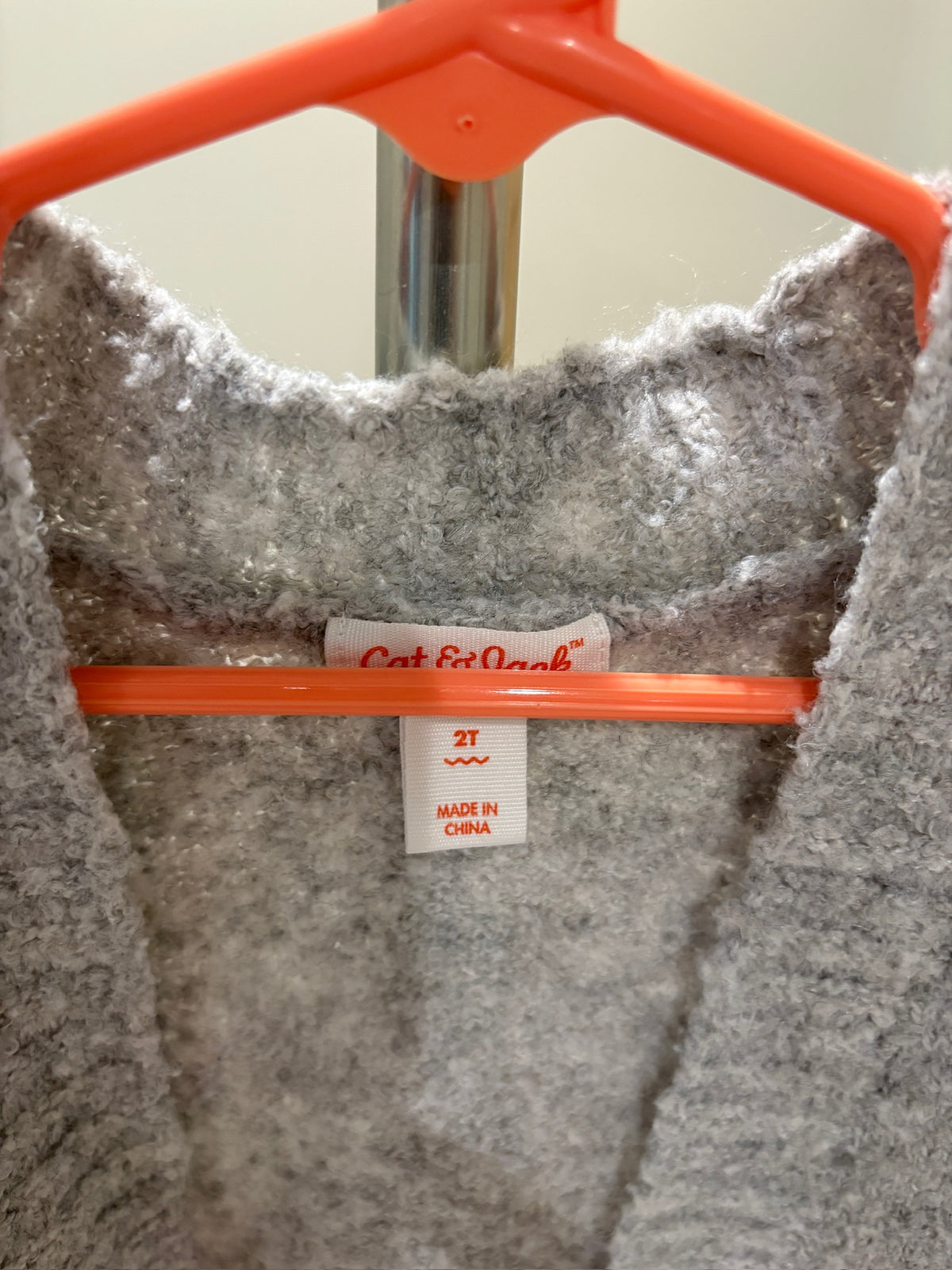 Seller #105 - 2T Girls Gray Cat & Jack Sweater GUC