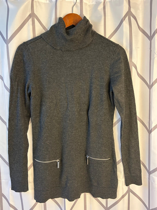 #18 Reduced! Michael Kors gray turtleneck sweater women’s medium