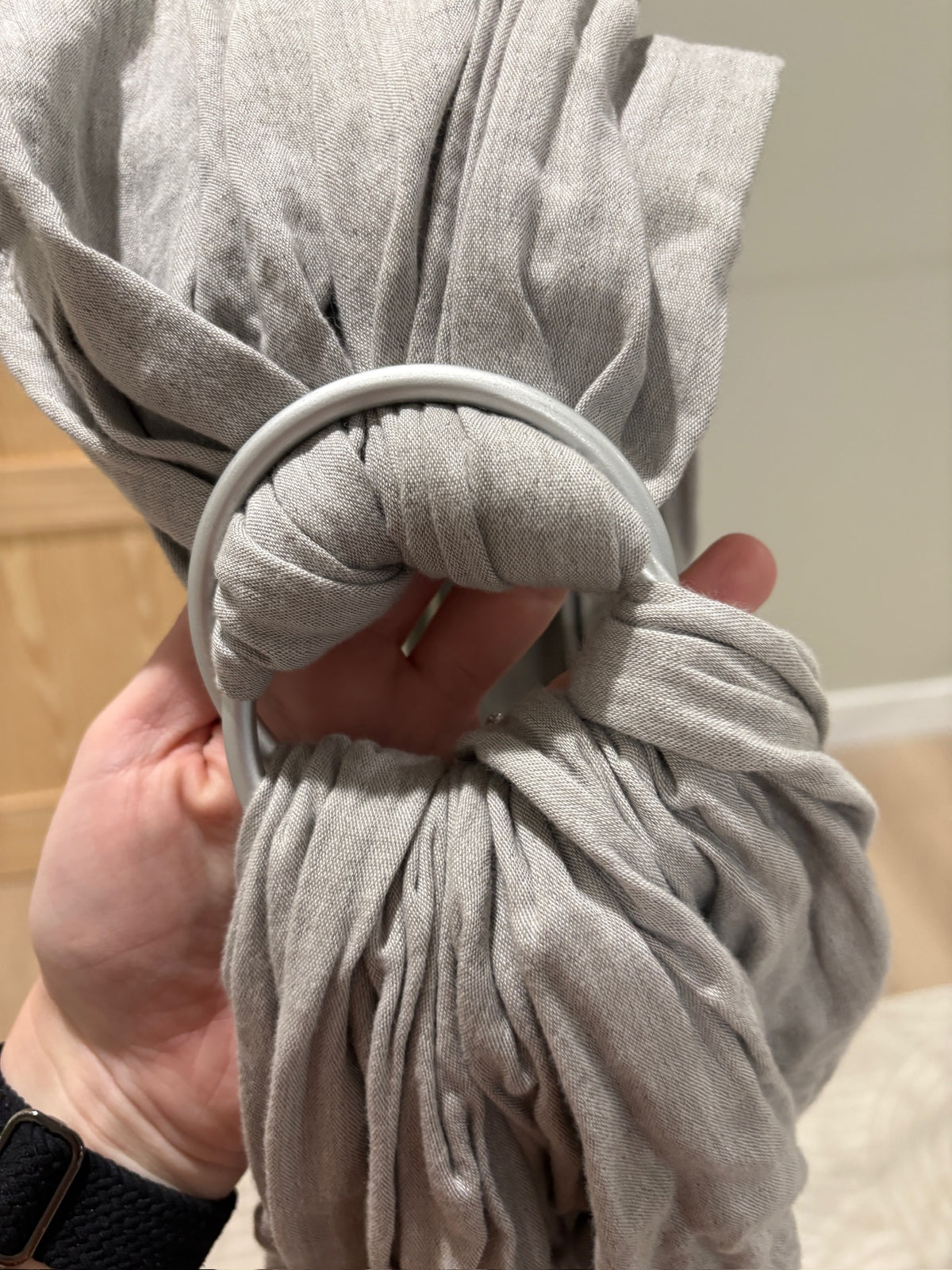 Seller #105 - Gray Ring Sling VGUC