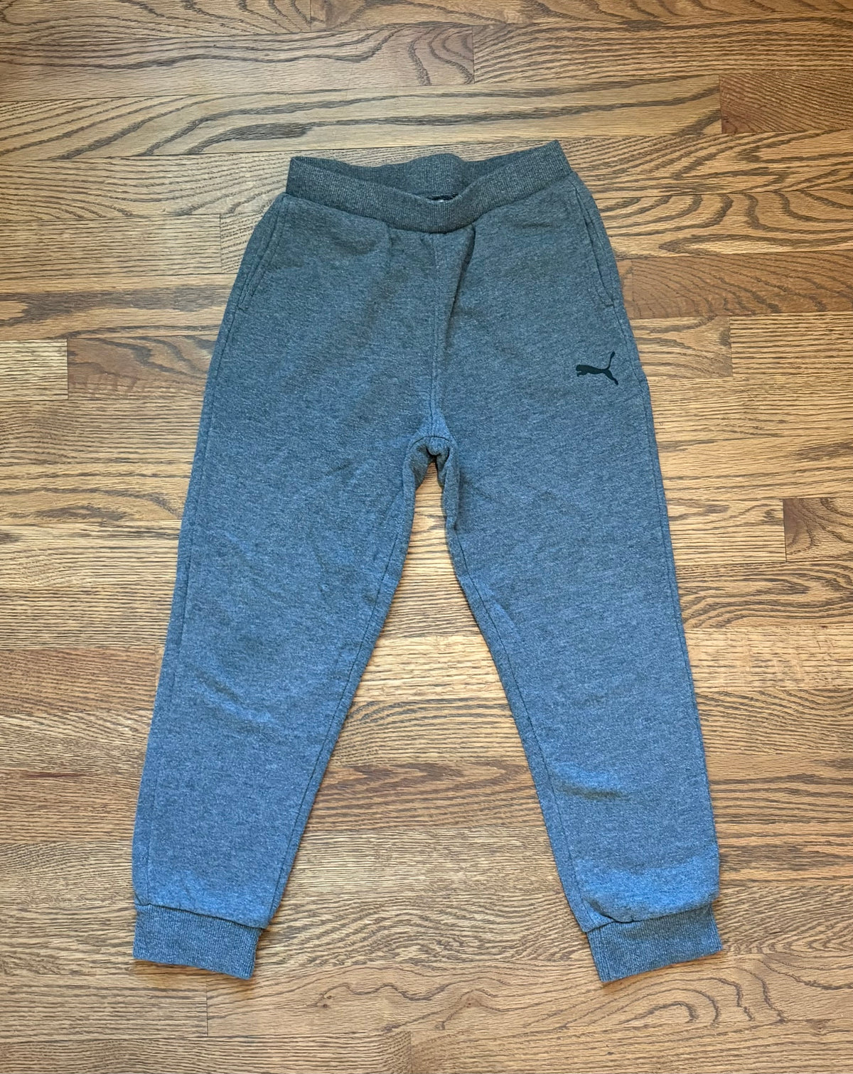#74 Puma Sweatpants -  S 7/8