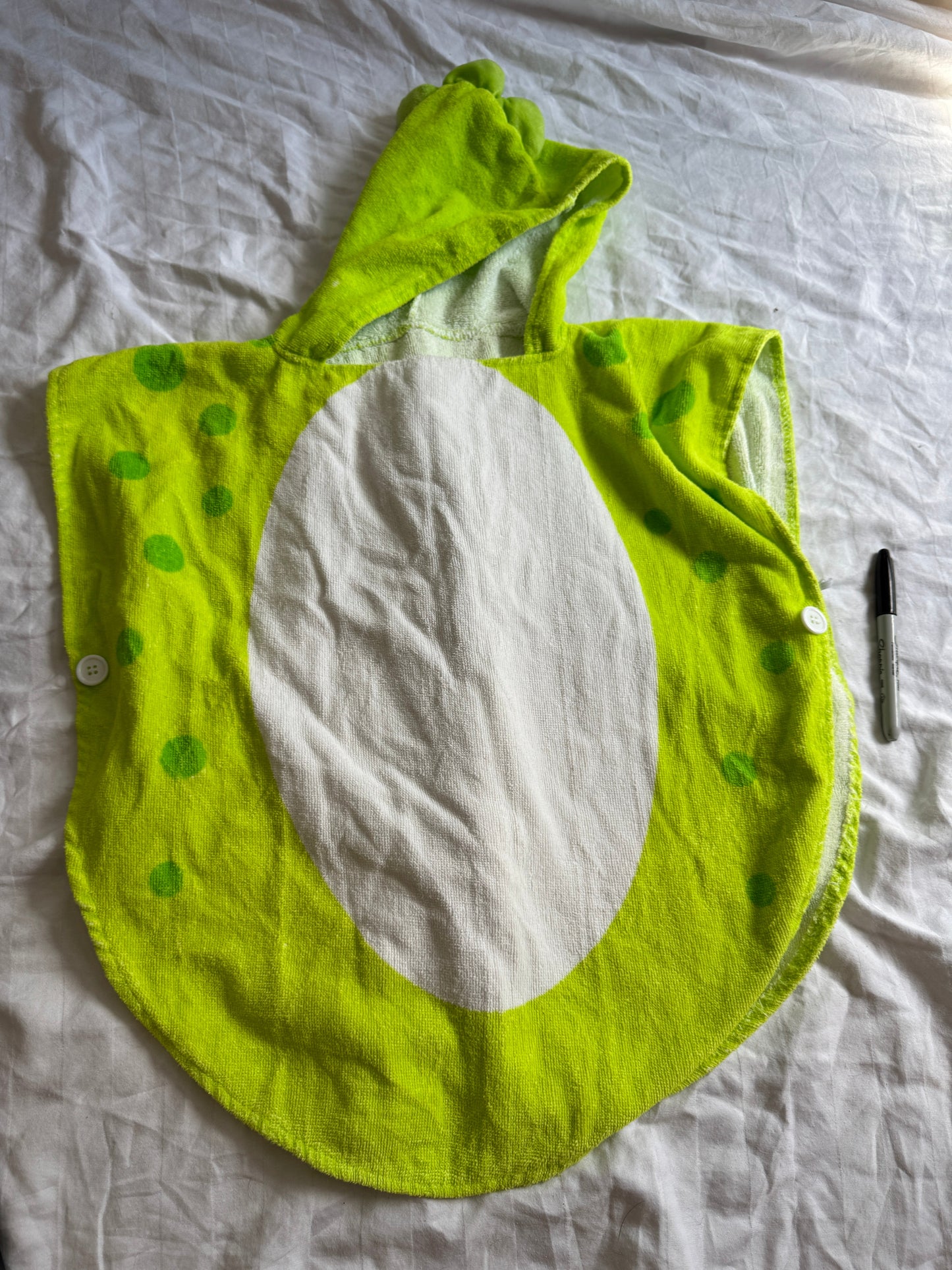 Seller #22 - Baby/toddler hooded dinosaur towel - GUC