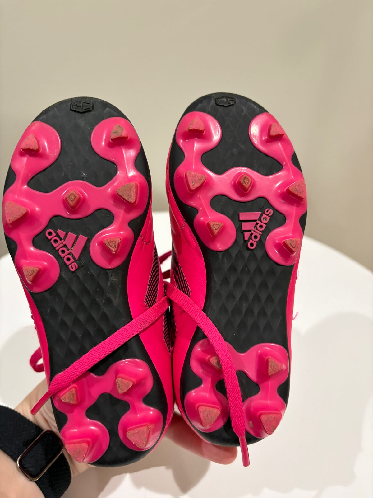 Seller # 105 - 10K Girls Pink Adidas Soccer Cleats GUC