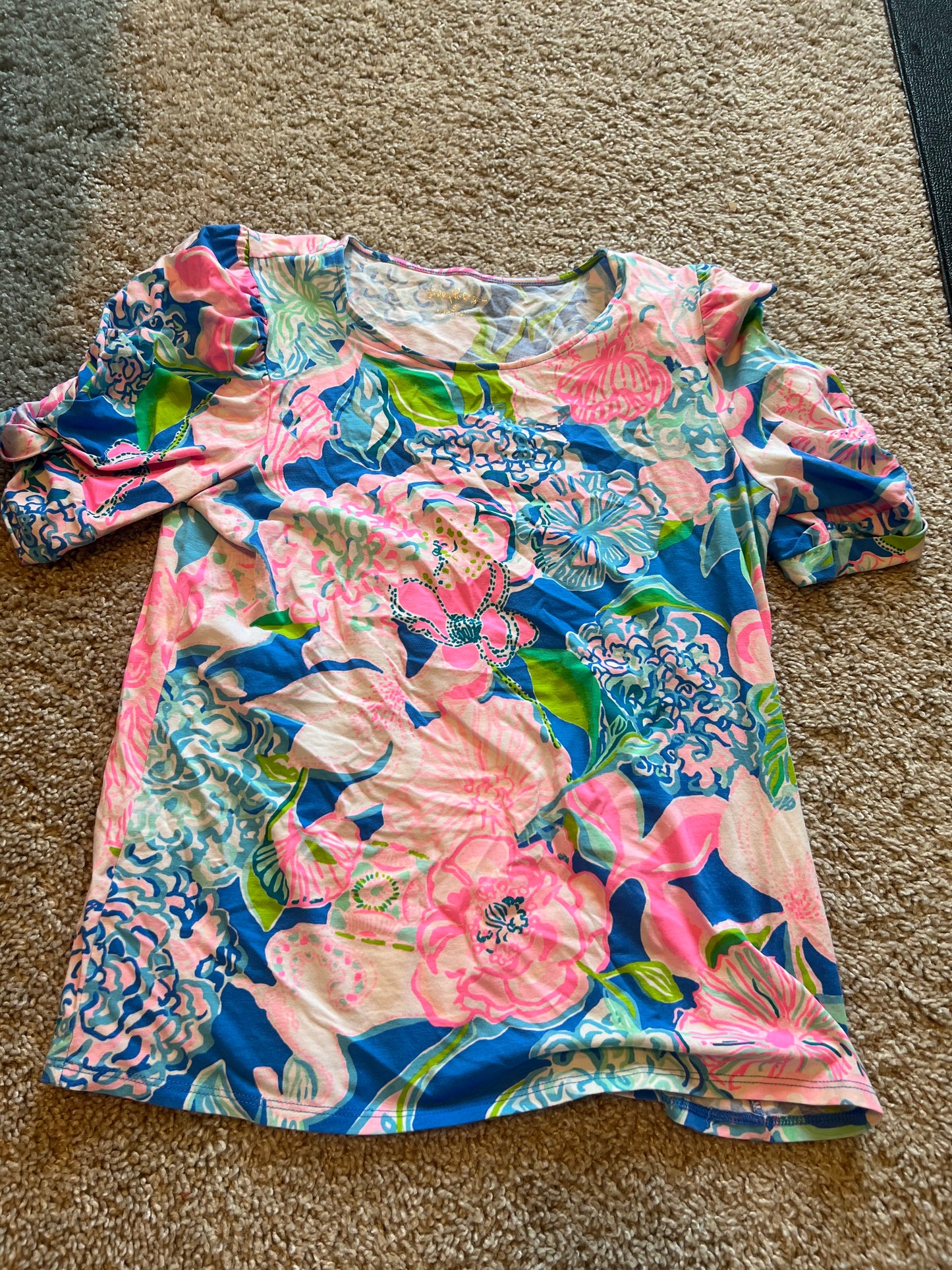 #53 Short Sleeve Lilly Pulitzer Size Small