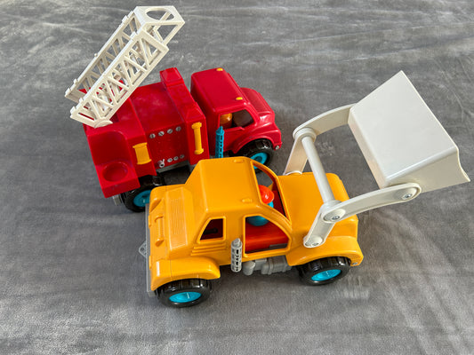 Battat toy truck set of 2