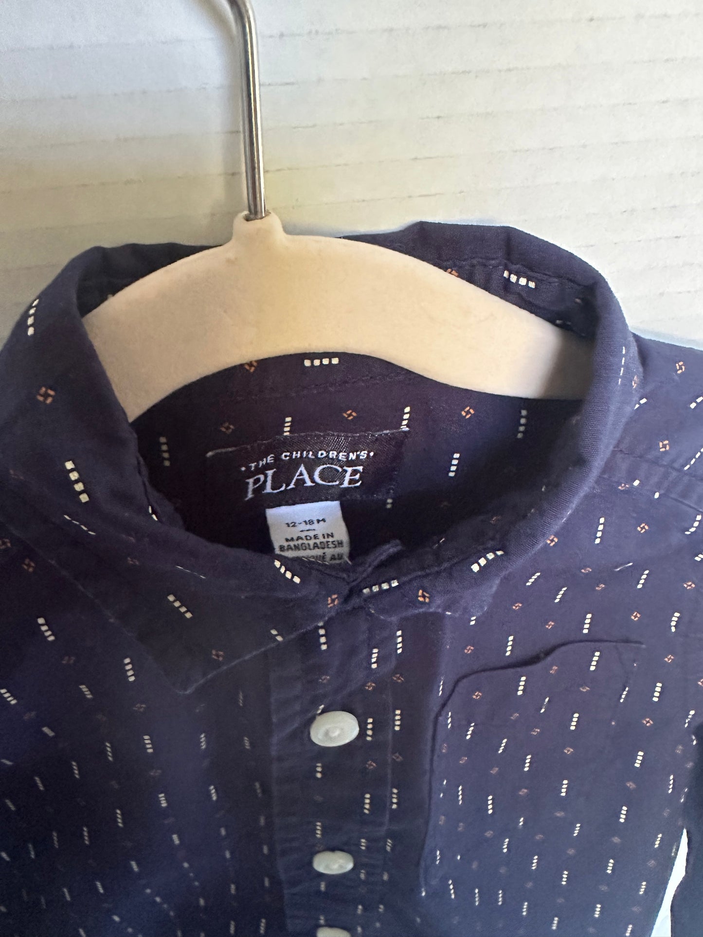 #146 The Children’s Place Navy Button Up Boys 12M