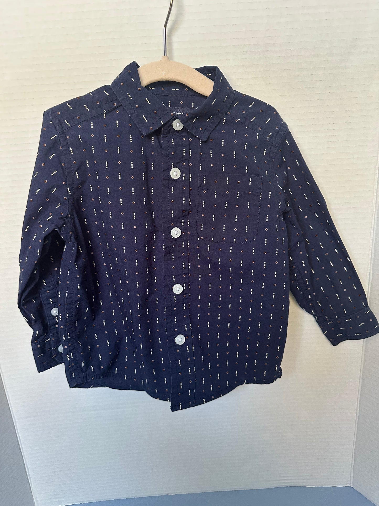 #146 The Children’s Place Navy Button Up Boys 12M
