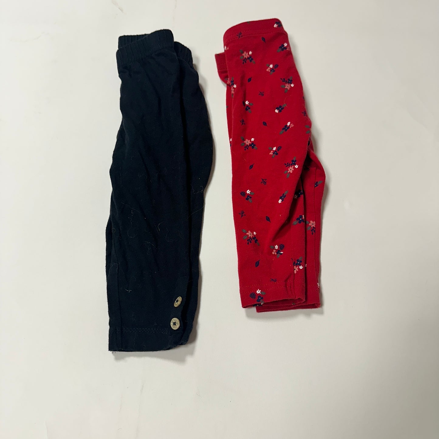 #87 Carters leggings 9 months
