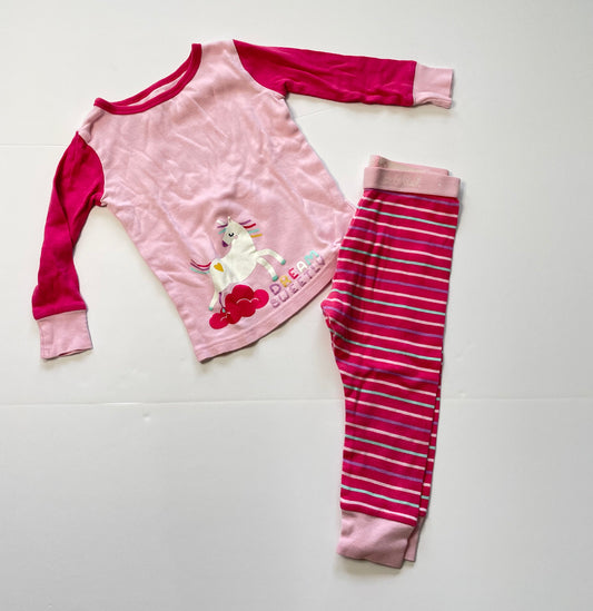 #121 Girls 2T pink unicorn pajamas, EUC