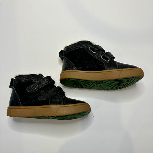 #162 UGG black boots 9