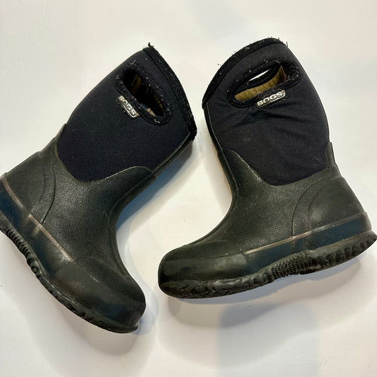 #162 BOGG black boots 9