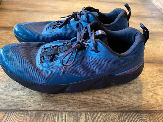 #180 Mens shoe Columbia 11.5
