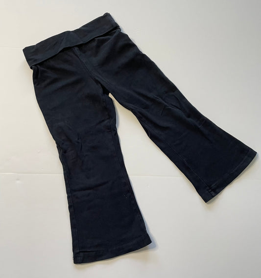 #121 Girls 3T black flare yoga pants, VGUC