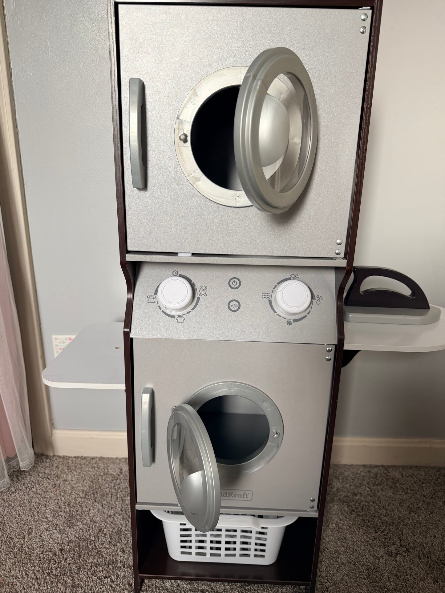 #155 KidKraft Laundry Play Center *REDUCED*