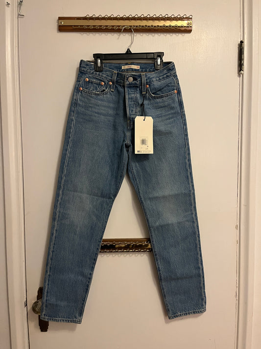 Women's Levi's Size 26 - New with Tags
