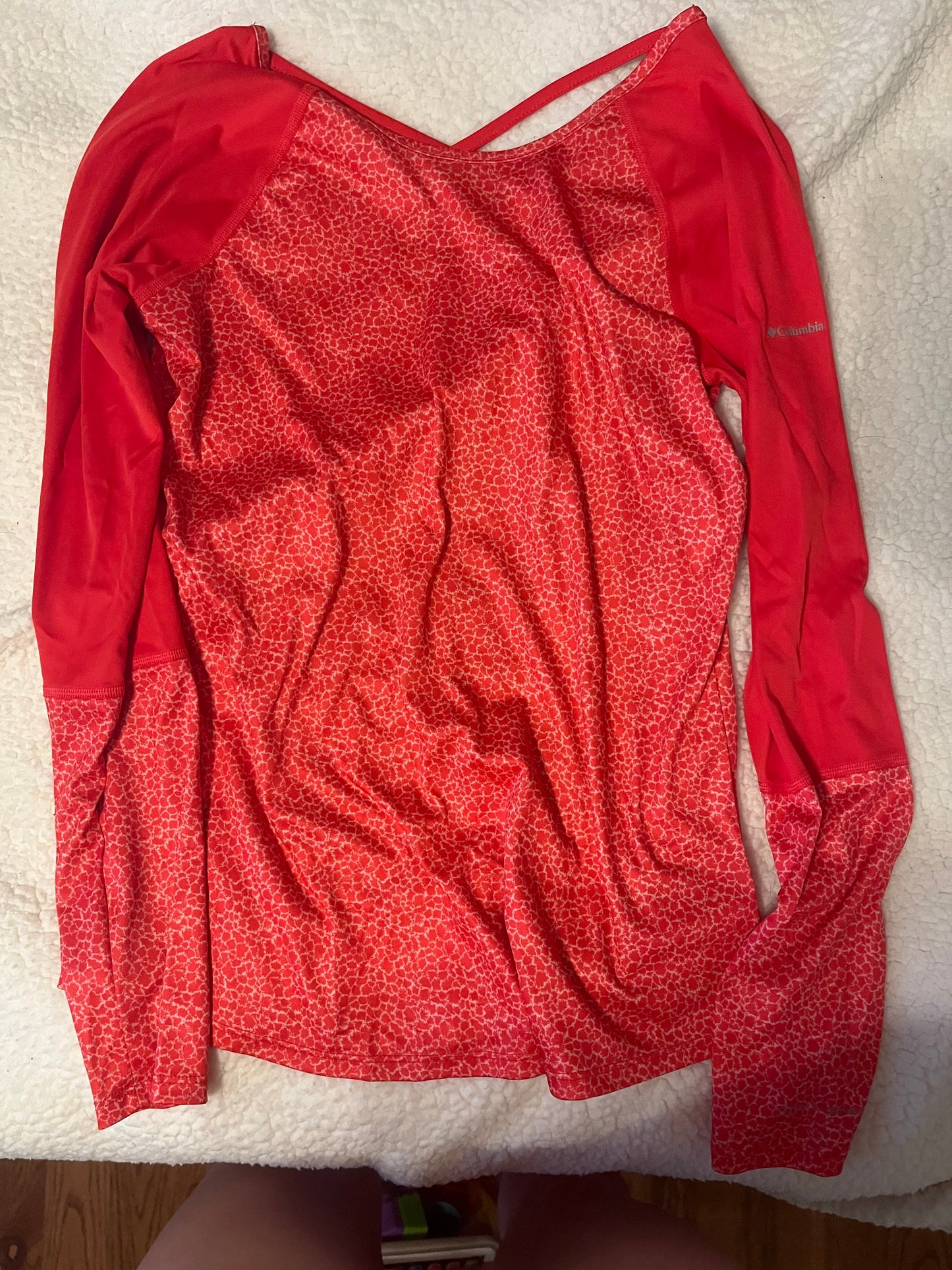 Seller 73A: VGUC Columbia Women's Long Sleeve Tech Shirt Size M - Red