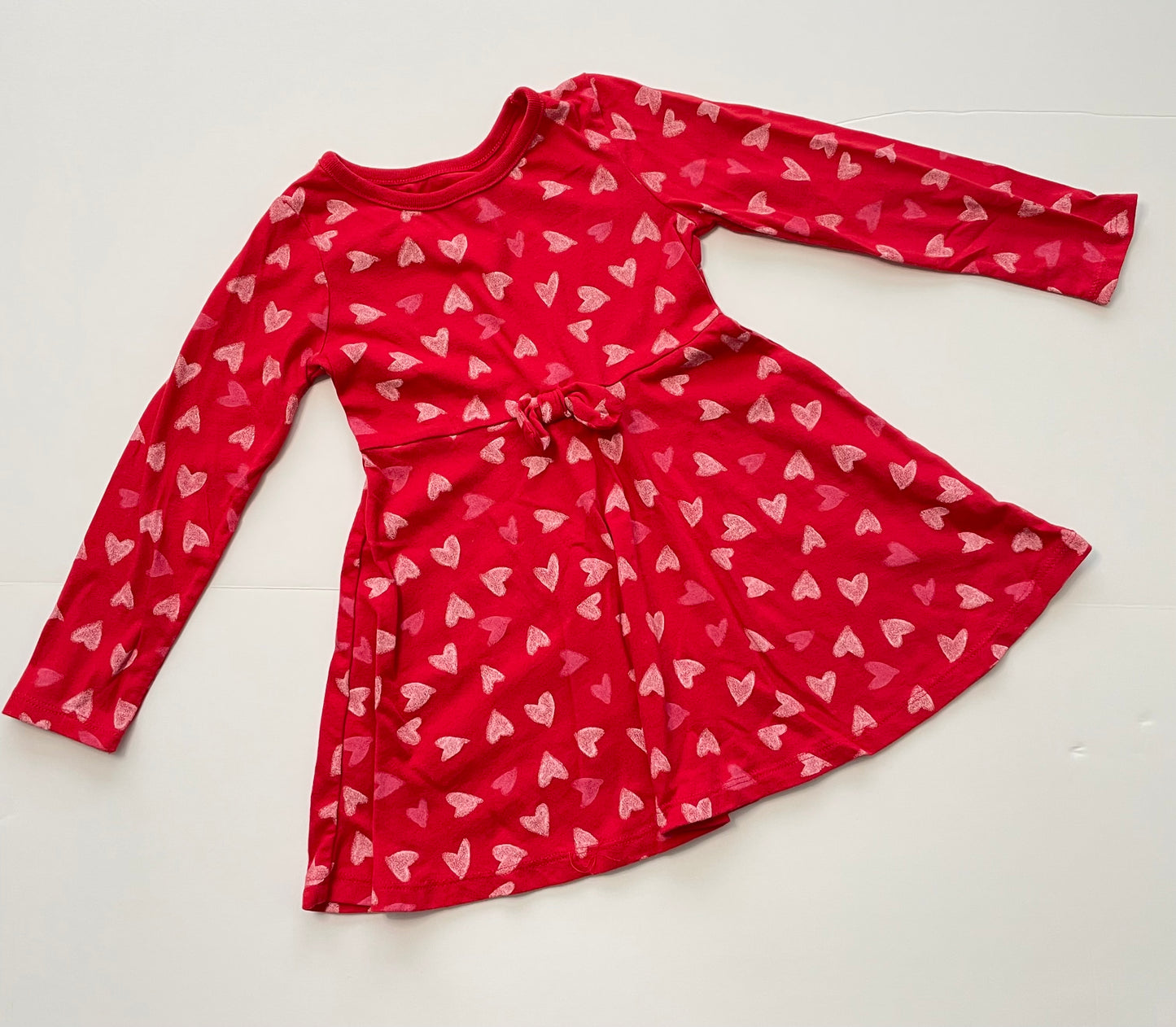 #121 Girls 3T red heart dress, EUC