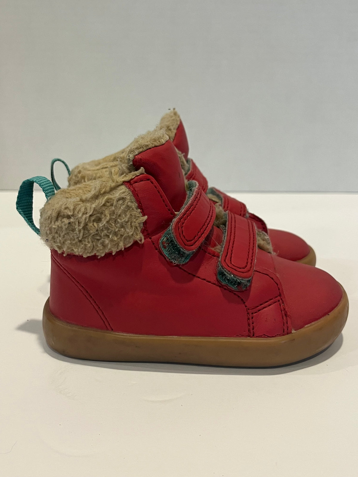 #70 Ten Little Size 6 Sherpa Boots - Great for Wide Feet