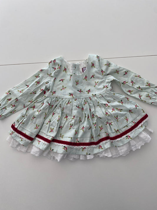 #117, Girls 2T, Sweet Honey green holly dress, EEUC