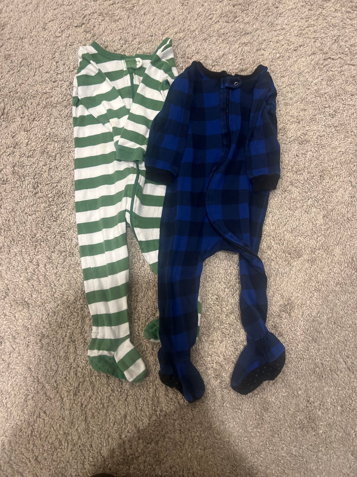 #53 Leveret 2 pair 12-18 month pajamas