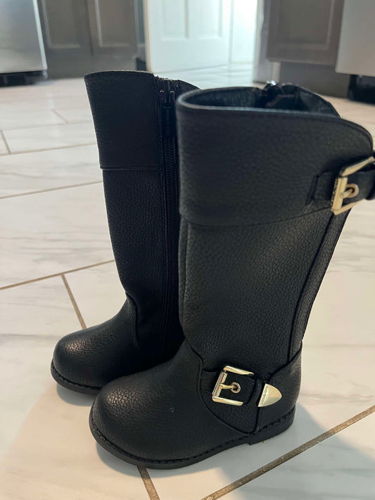 Seller 28: EUC Michael Michael Kors Black Boots C6