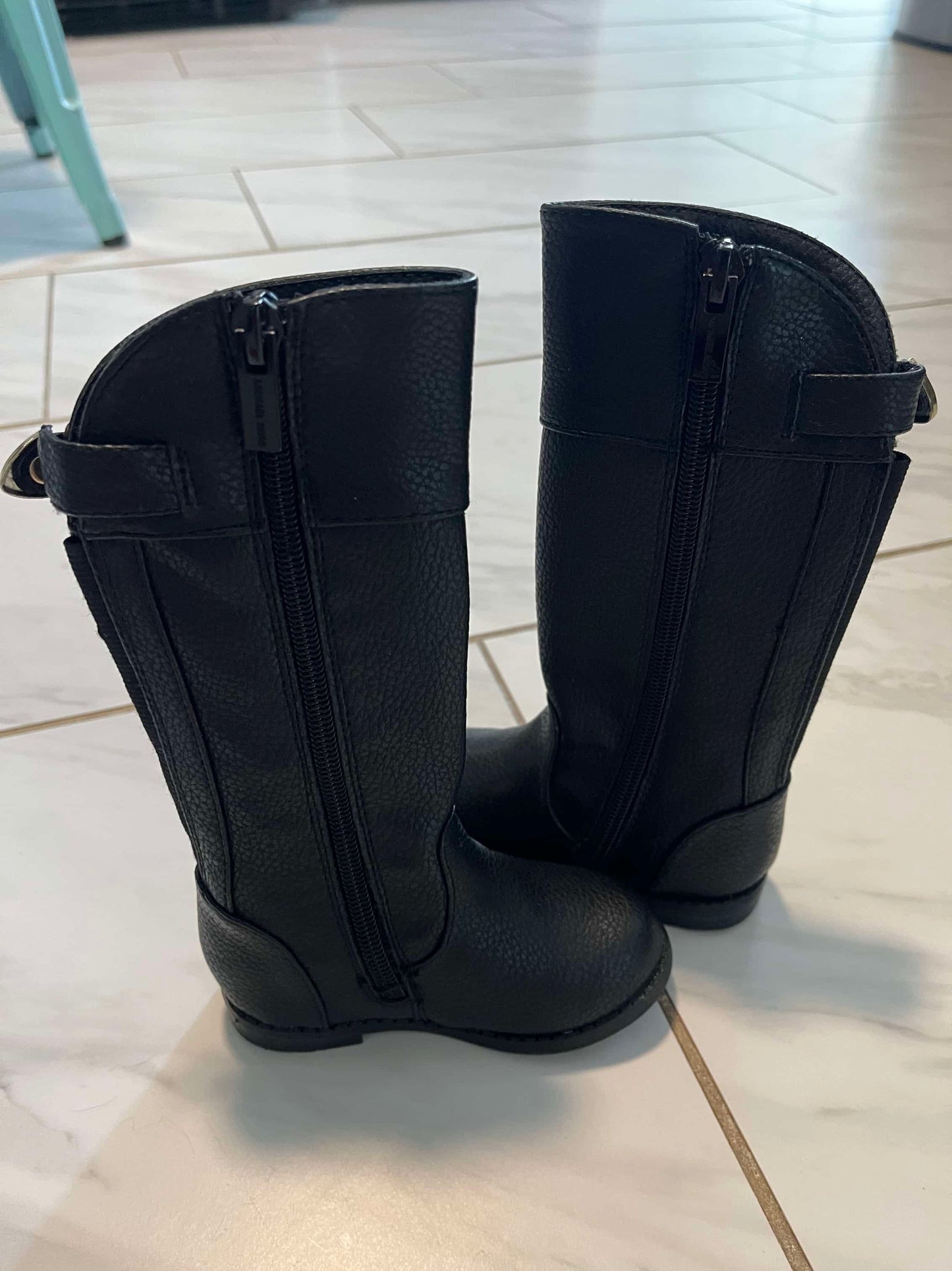 Seller 28: EUC Michael Michael Kors Black Boots C6