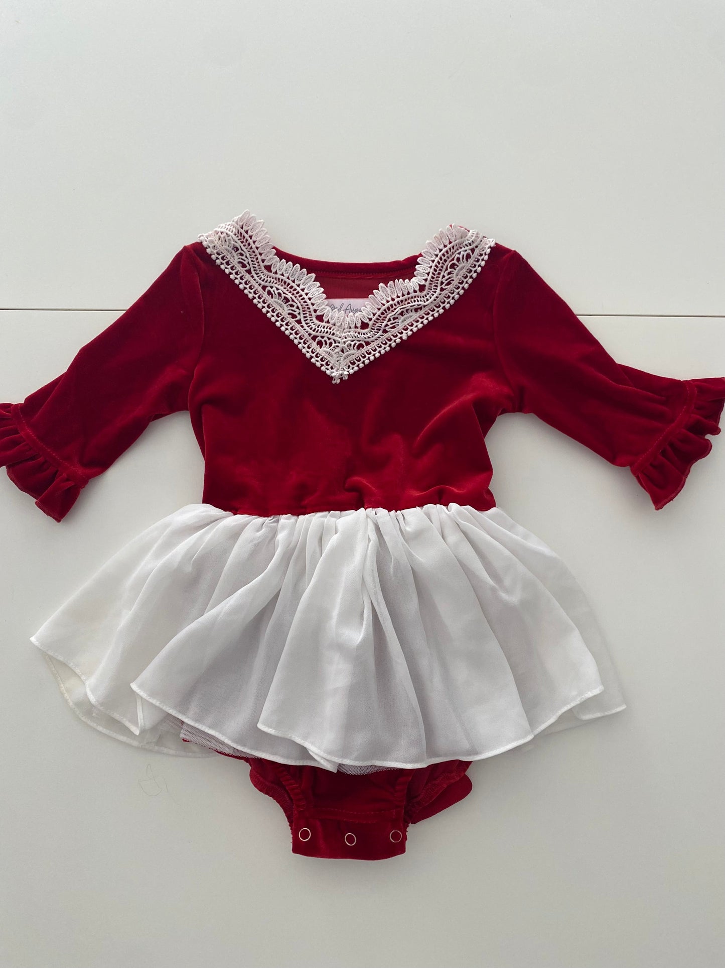 #117, Girls 4T, Girl August red velvet holiday skirted romper, EUC