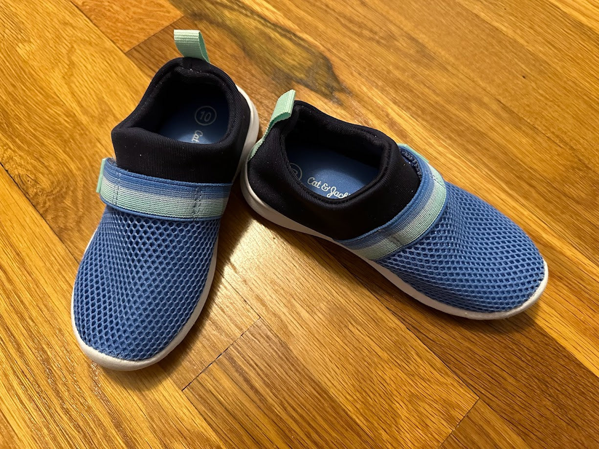 Cat & Jack Boys Size 10 - swim shoes blue/navy