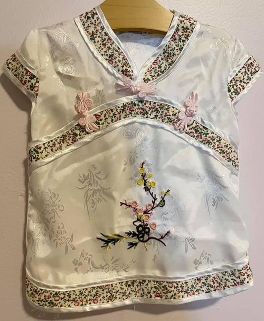 Size 12 mo - 2 piece outfit from China