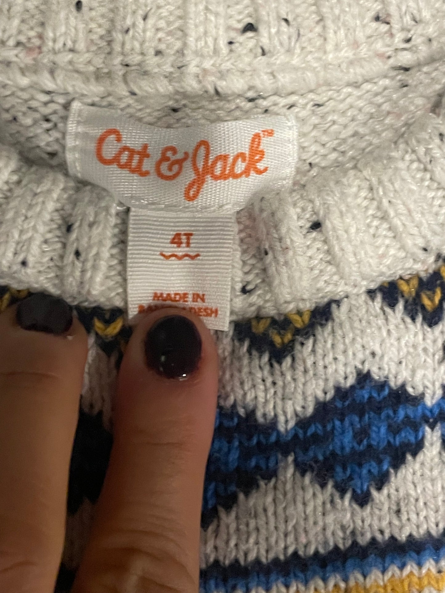 83A boys cat and Jack sweater size 4 EUC