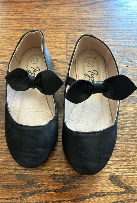 Seller 120, VGUC Girls Black Flats Size 10c