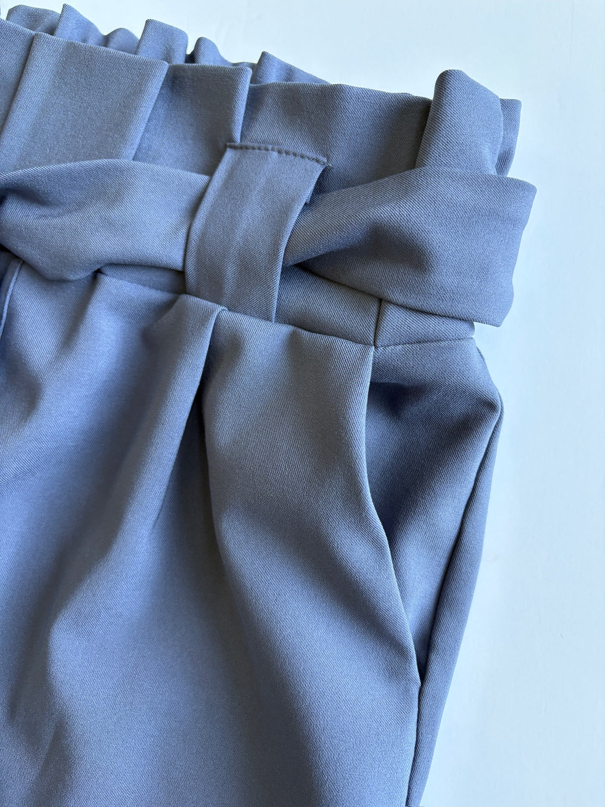 Seller #105 - Women's Medium Dusty Blue Straight Leg Paper Bag Pants VGUC