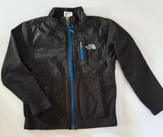#41 Reduced | Boys 5 | North Face jacket - please note peeling in applique