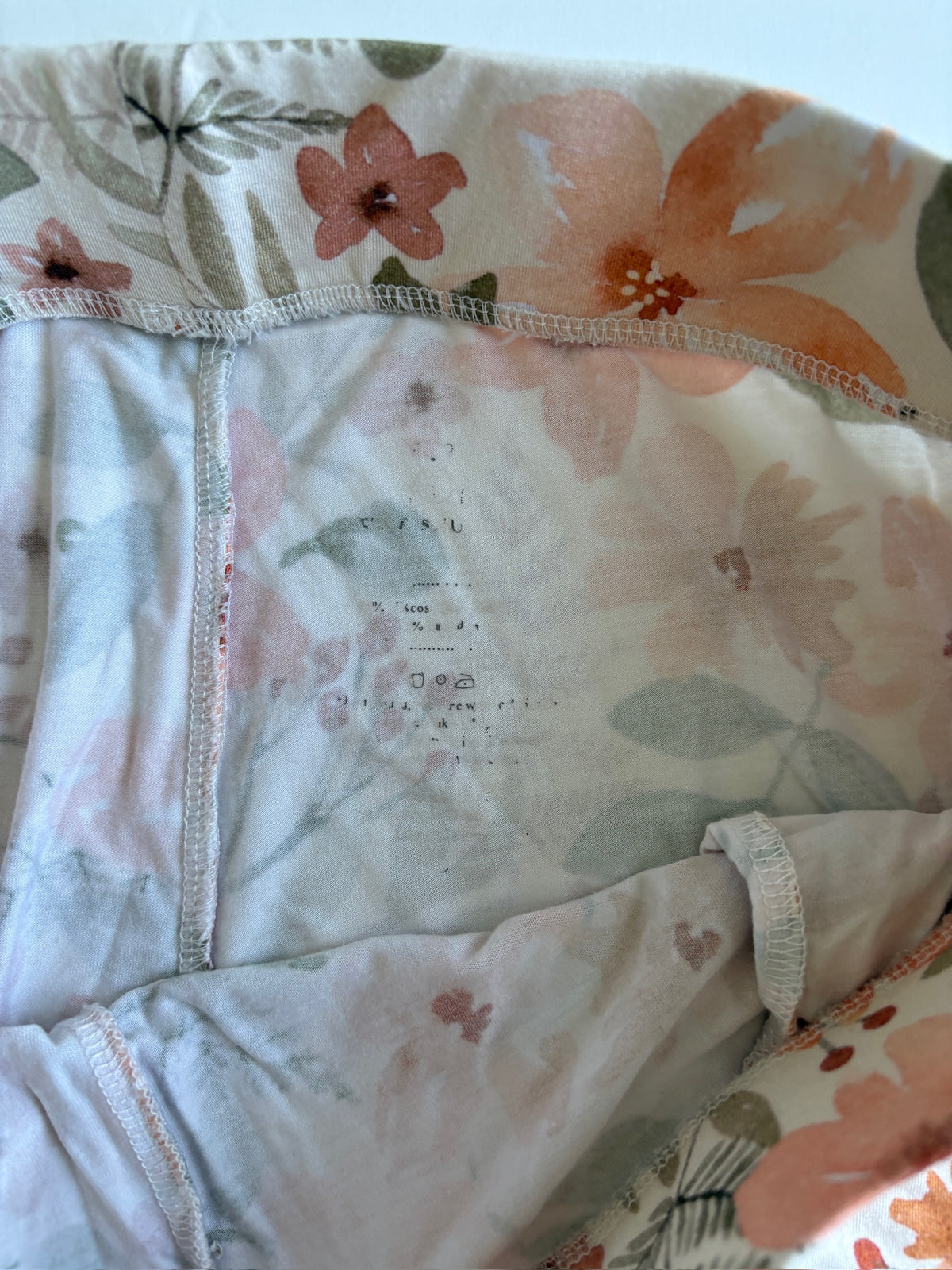 Seller #105 - Women's Small Little Snugggles Floral Bamboo Joggers VGUC