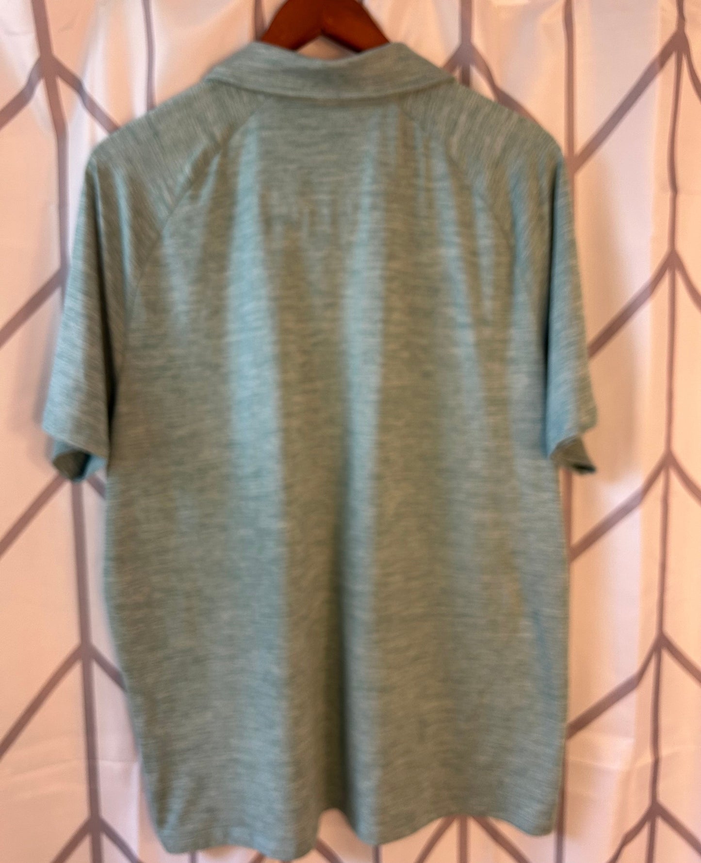 Reduced! Seller #18 Hurley Polo Men’s Large