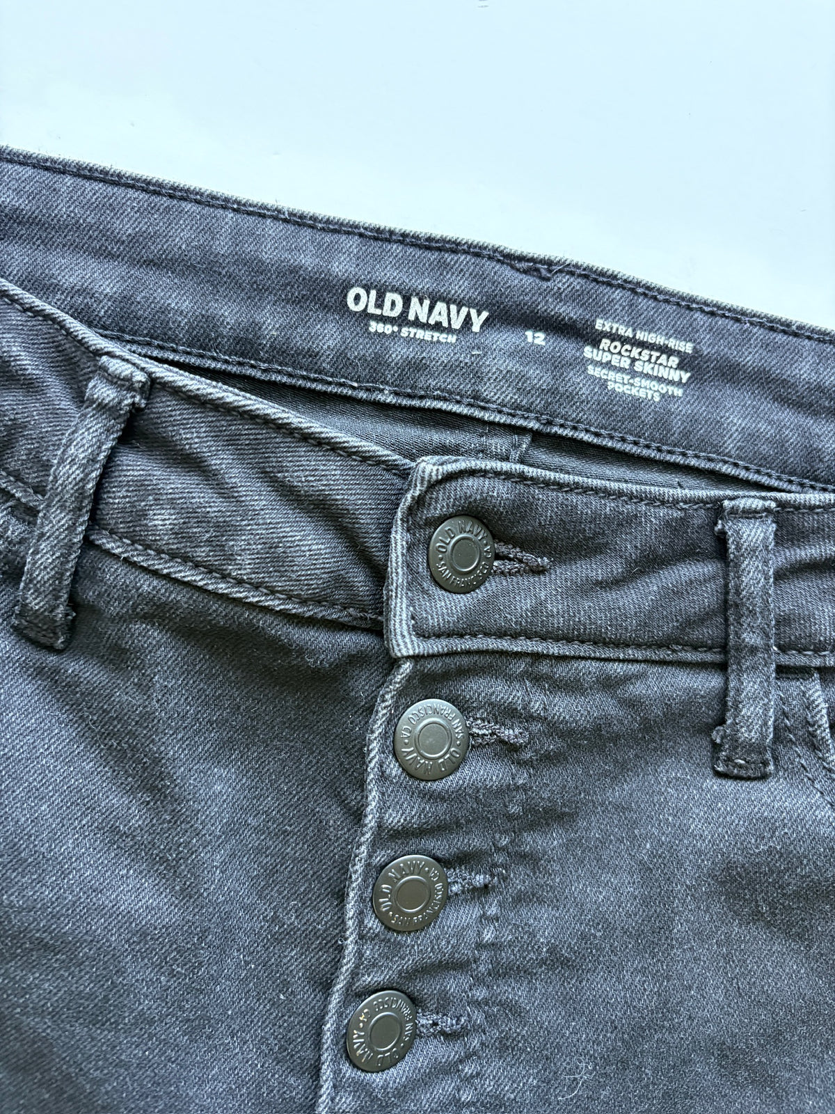 Seller #105 - Women's Size 12 Old Navy Black Skinny Jeans VGUC