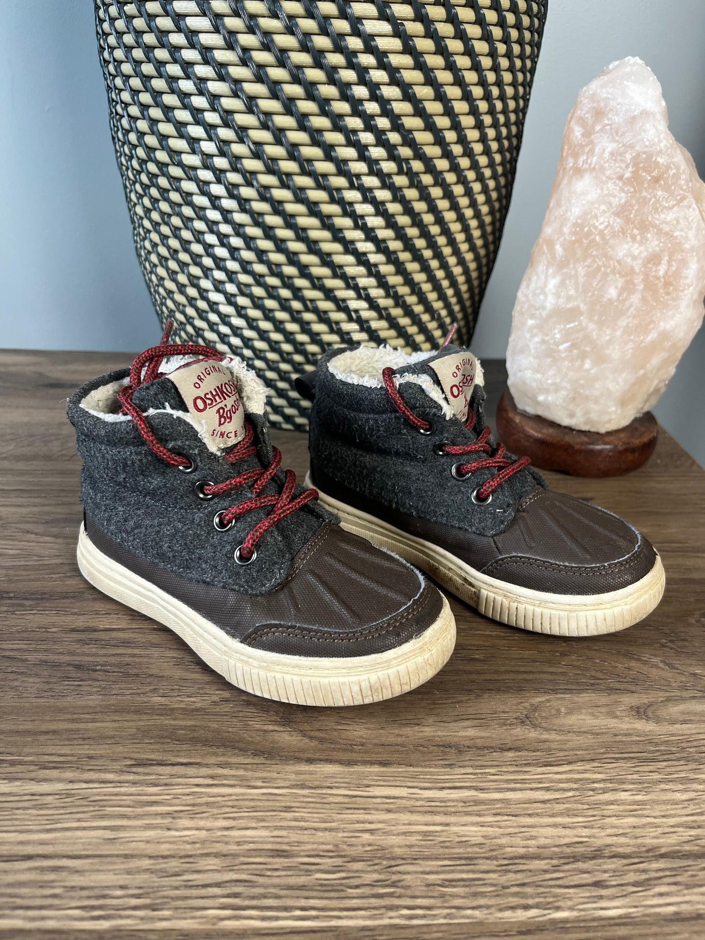 Seller#213 Boys Size 9 OshKosh Boot EUC!