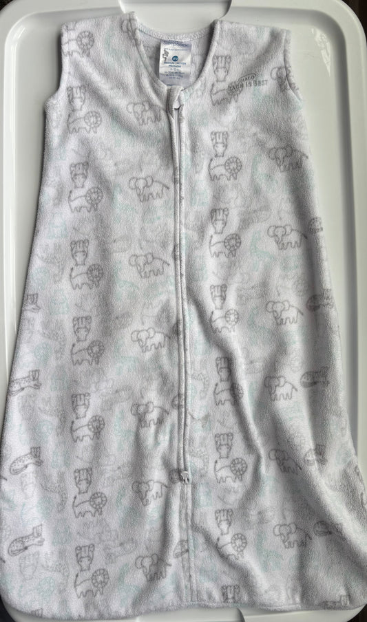 #122 Halo Fleece Sleep Sack Size Medium 16-24lbs