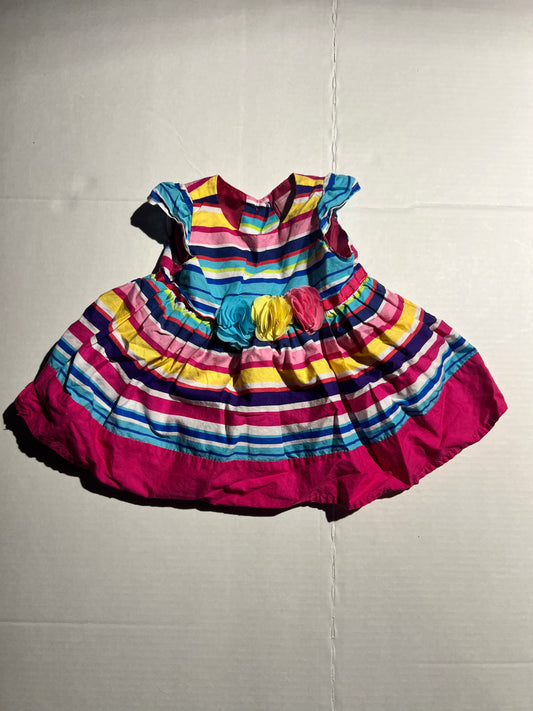 #100 Girls 6m Dress