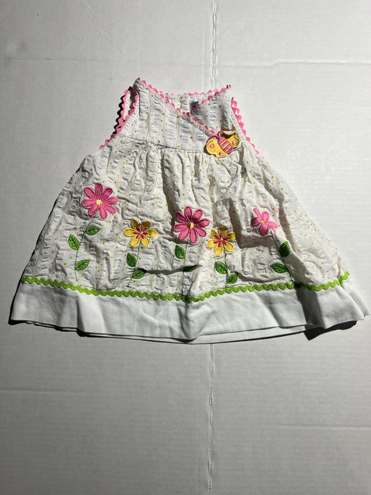 #100 Girls 6m Dress