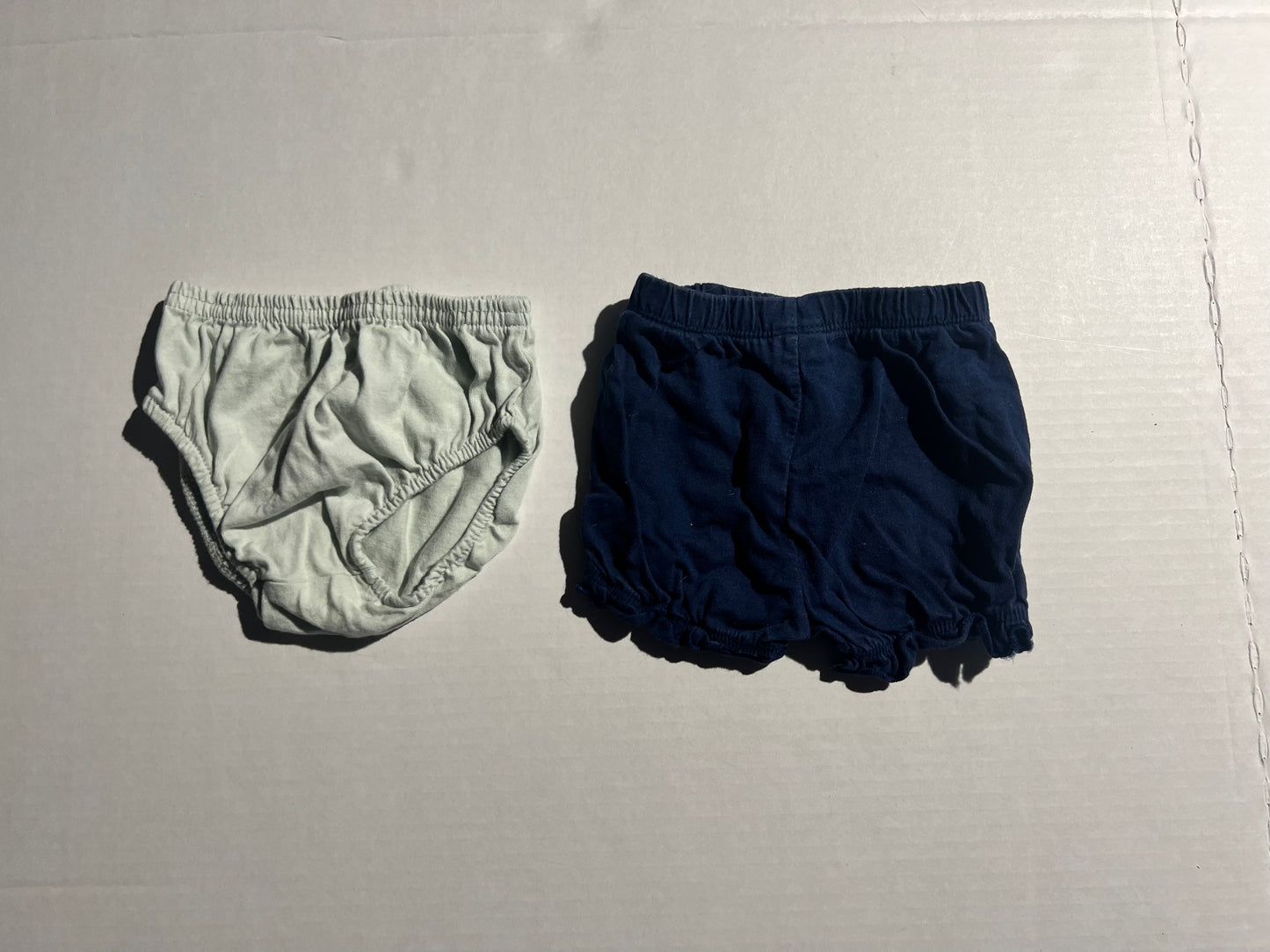 #100 Girls 3m Diaper covers