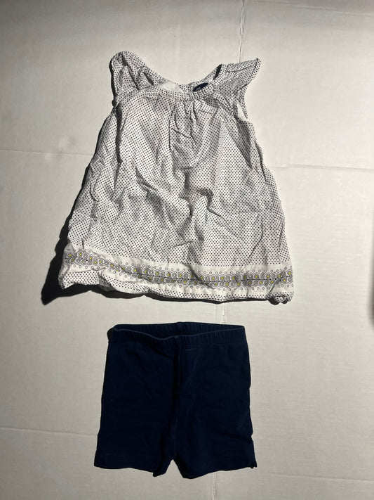 #100 Girls 12m Gap Tunic Top and Shorts