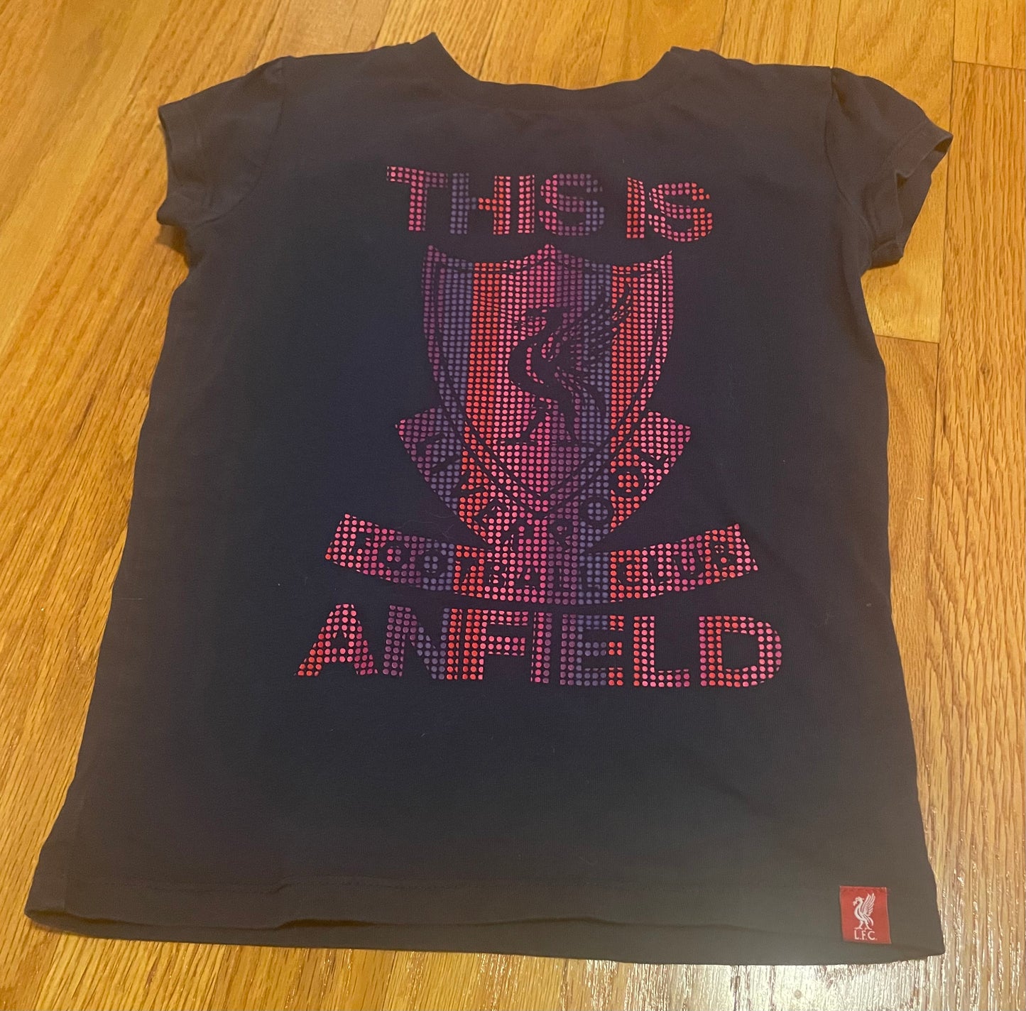 Size 5-6 years - Liverpool soccer shirt - pink / purple dots