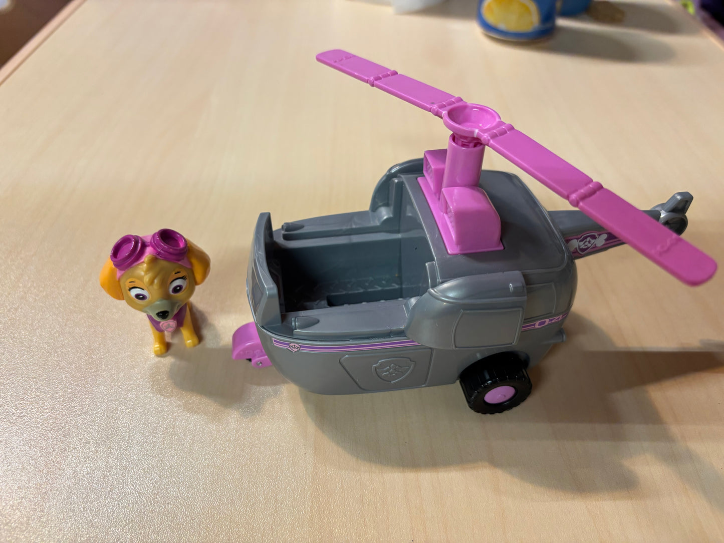 #122 Paw Patrol Skye toy and vehicle
